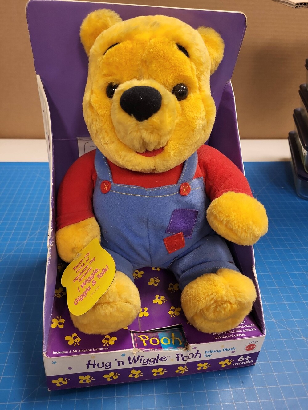 Vintage 1997 Hug n Wiggle Pooh Talking Plush Toy Mattel Disney Winnie the Pooh